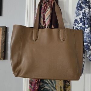 Coach Leather Bag...